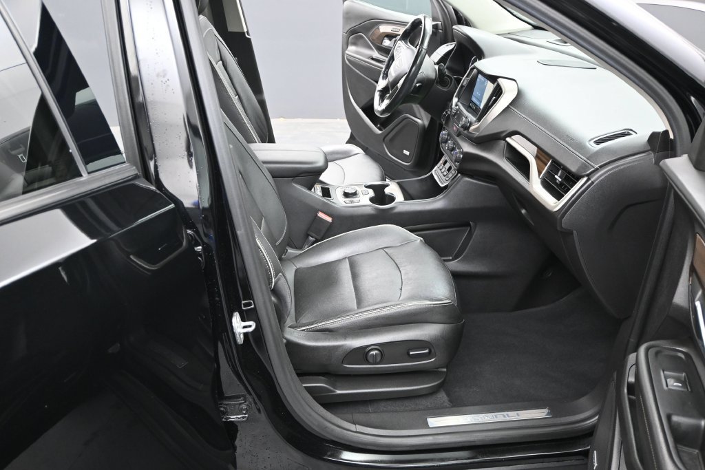 Used 2020 GMC Terrain Denali FWD image 14