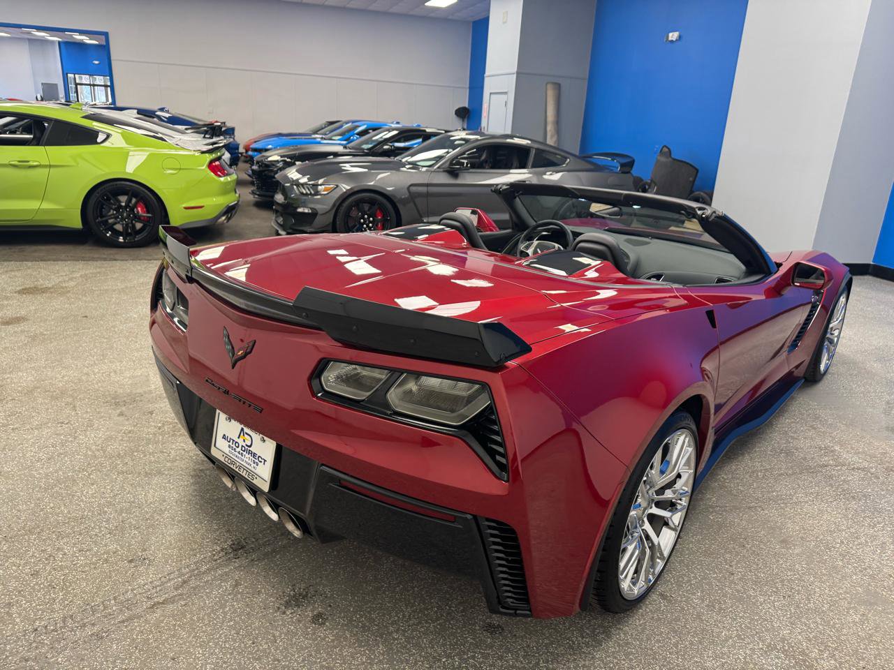 Used 2015 Chevrolet Corvette Z06 w/ 3LZ Preferred Equipment Group image 10