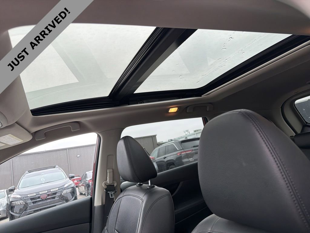 Certified 2020 Nissan Rogue SL w/ Premium Package image 11