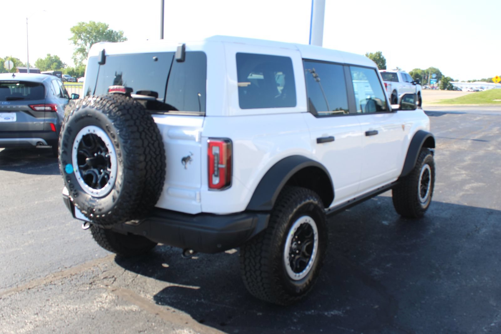 New 2025 Ford Bronco Badlands AWD/4WD image 6