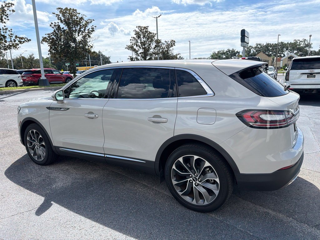 Certified 2023 Lincoln Nautilus Reserve AWD/4WD image 4