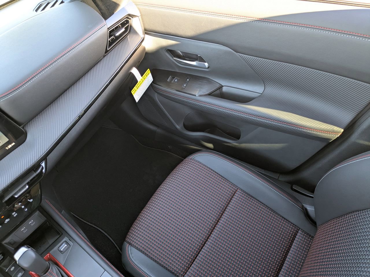 New 2026 Nissan Kicks SR w/ SR Premium Package image 24