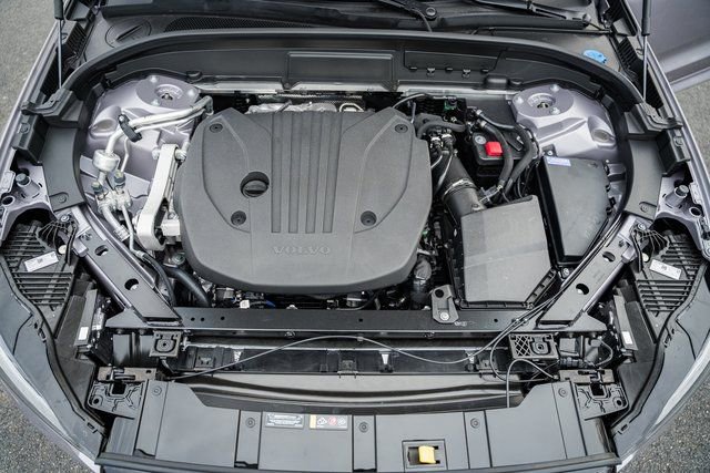 New 2026 Volvo XC60 B5 Plus w/ Protection Package Premier image 20