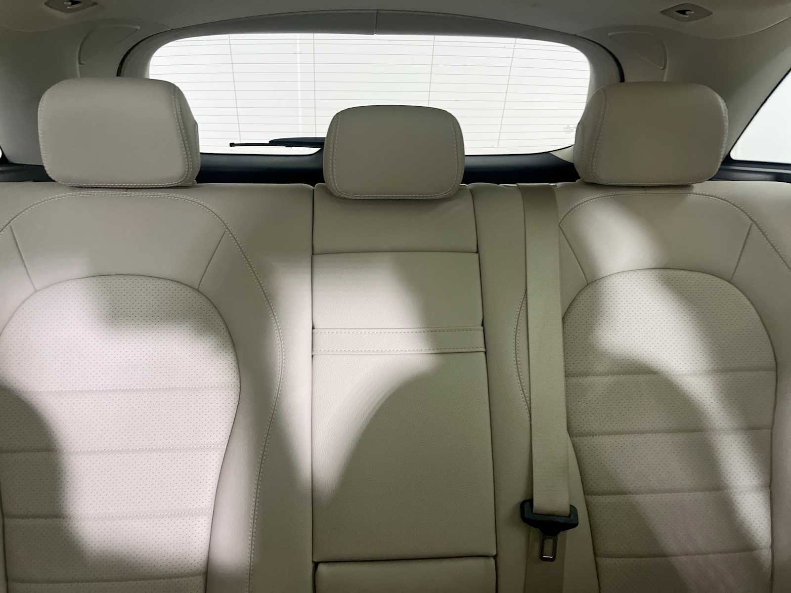 Used 2021 Mercedes-Benz GLC 300 4MATIC image 13