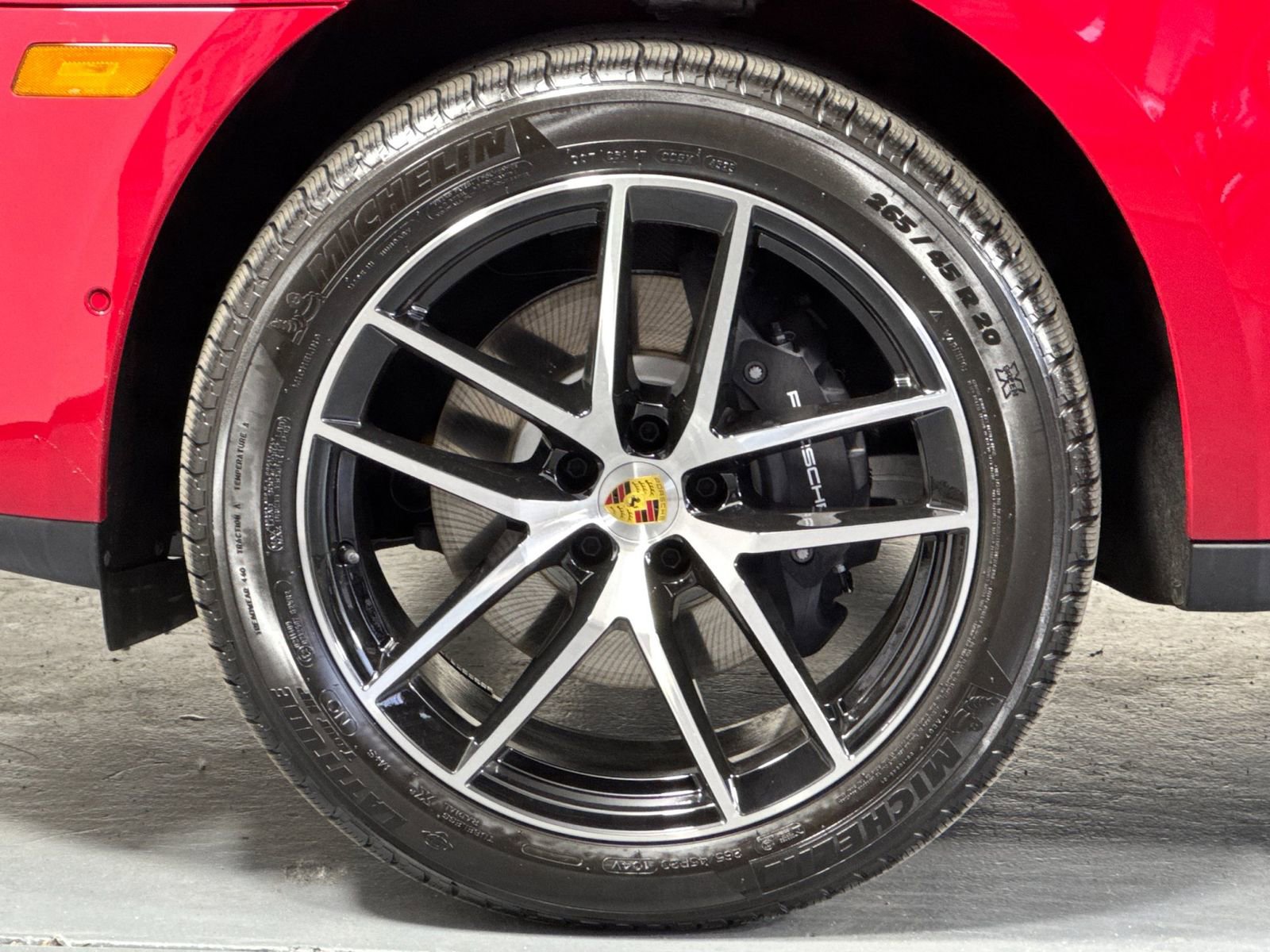 New 2026 Porsche Macan AWD/4WD image 32