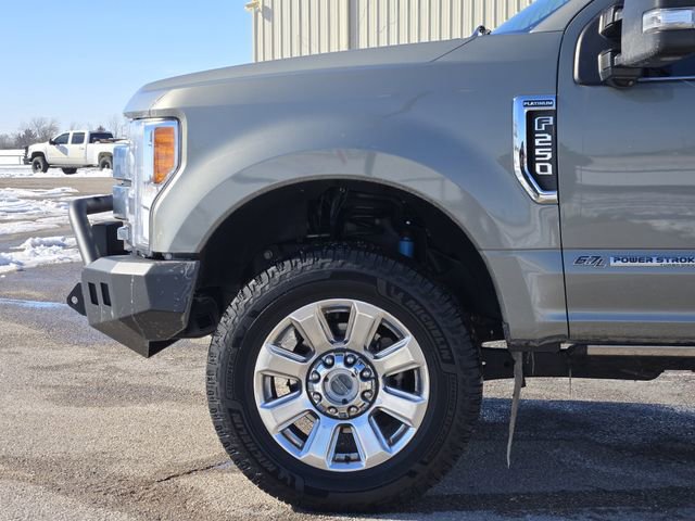 Used 2019 Ford F250 Platinum w/ Platinum Ultimate Package image 8