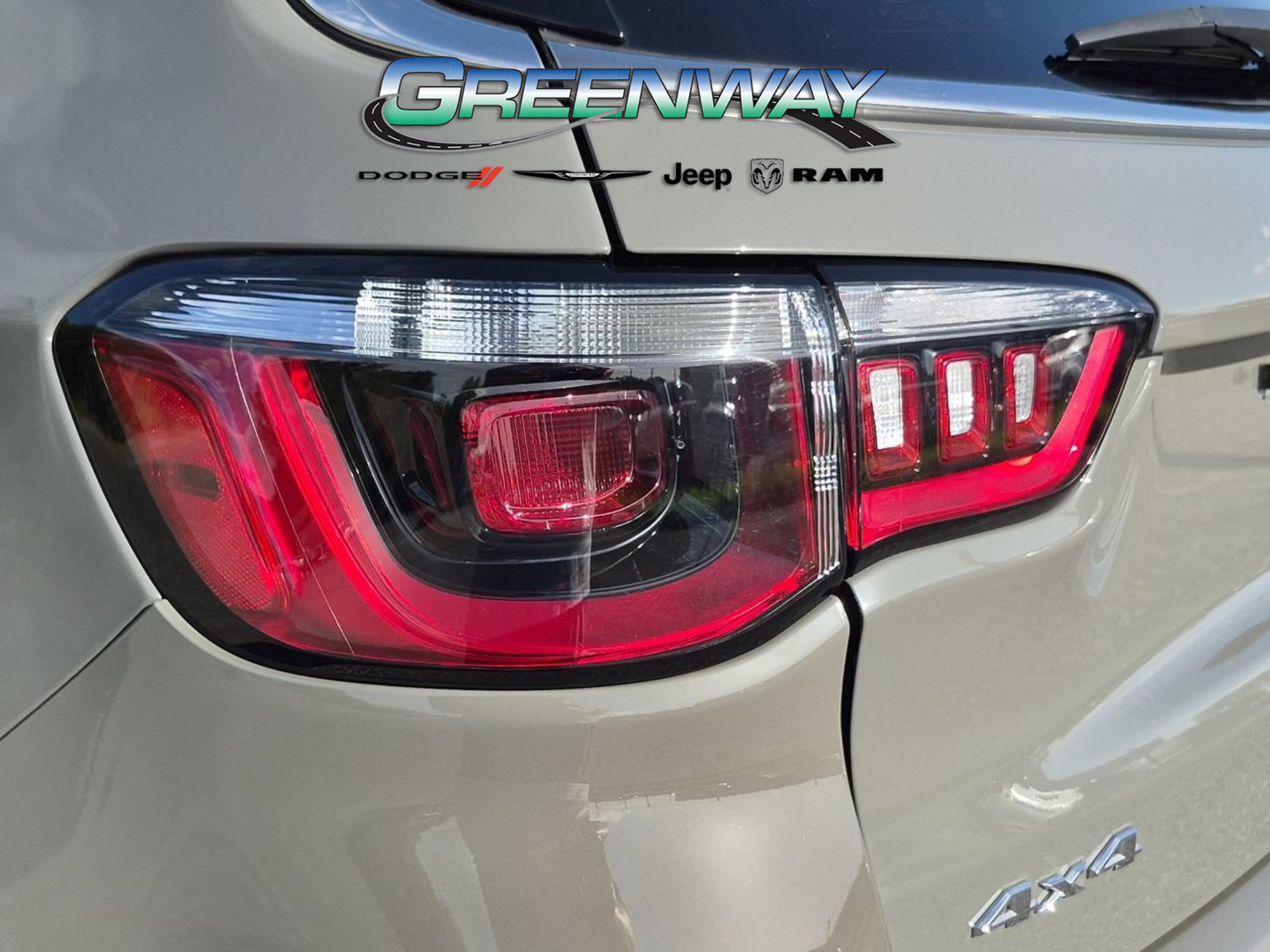 Used 2023 Jeep Compass Limited AWD/4WD image 27
