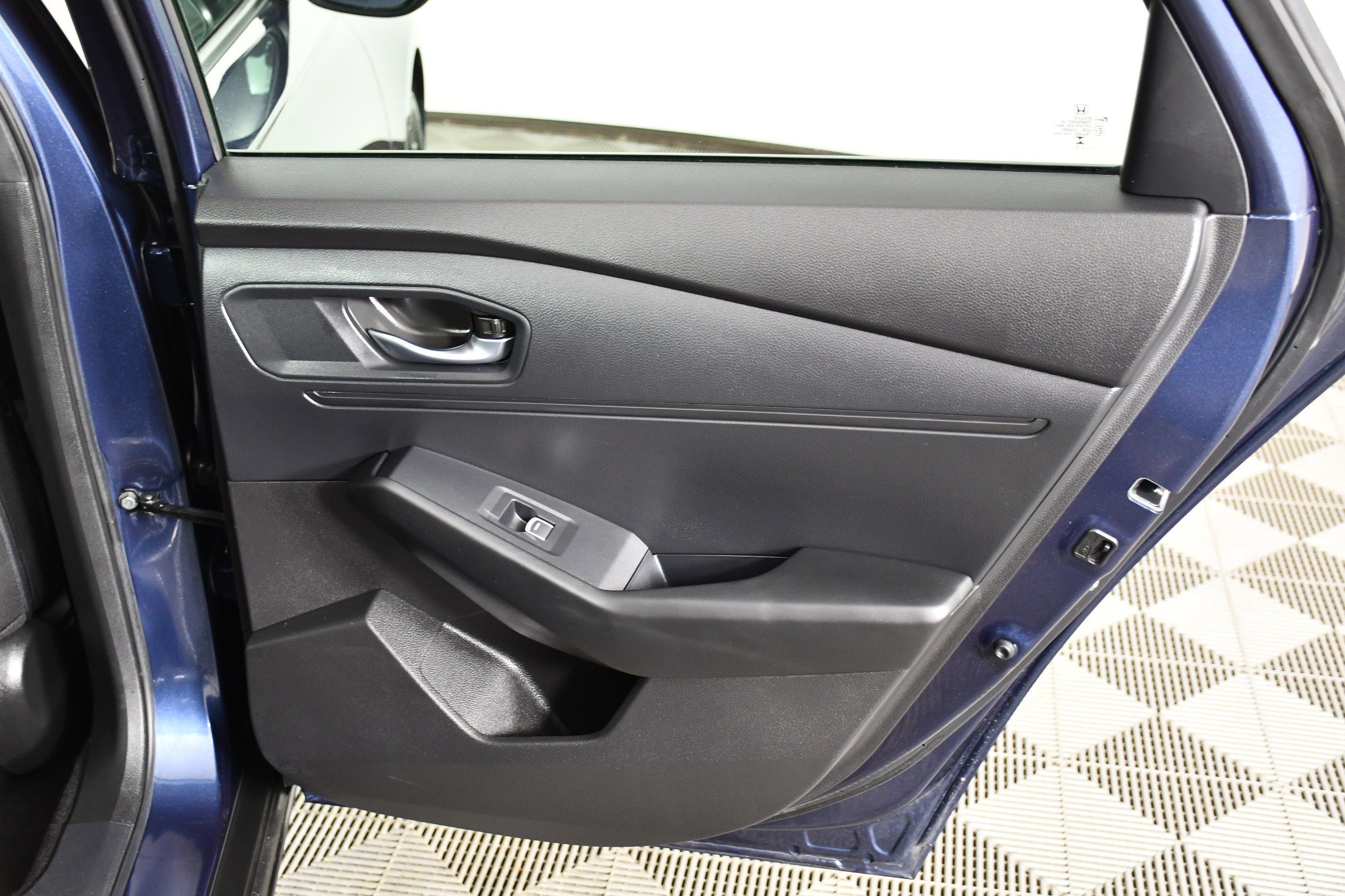 Certified 2025 Honda Accord SE image 34