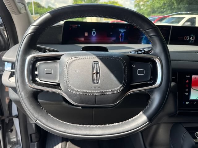 Used 2025 Lincoln Navigator L Reserve AWD/4WD image 20