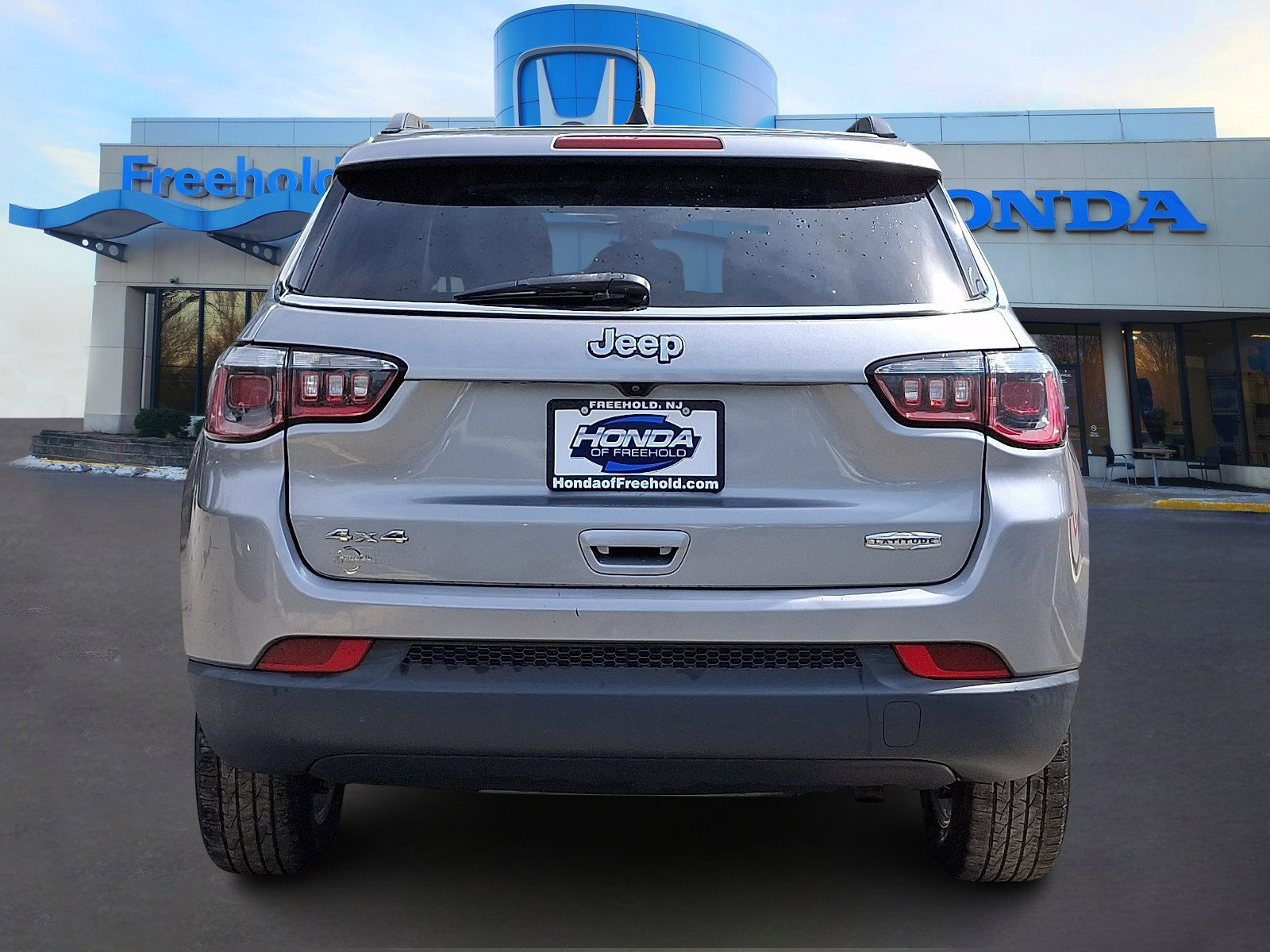 Used 2019 Jeep Compass Latitude w/ Popular Equipment Group image 6