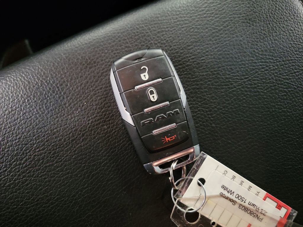 Used 2023 RAM 1500 Big Horn AWD/4WD image 15