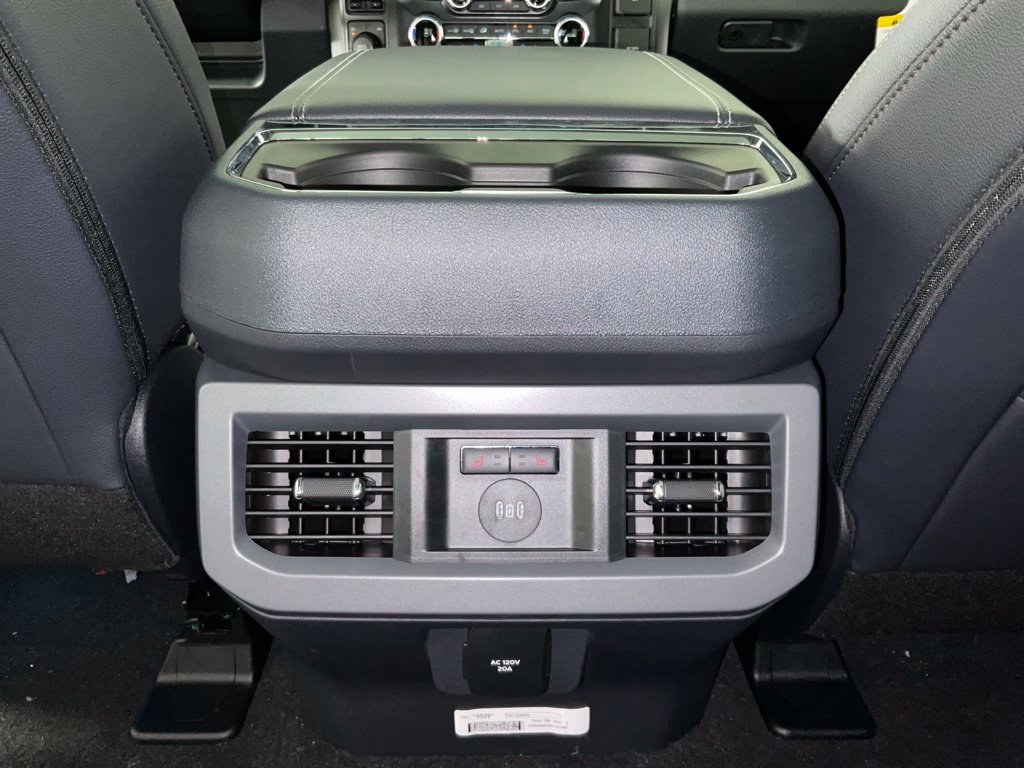New 2027 Ford F250 Lariat w/ Black Appearance Package AWD/4WD image 18