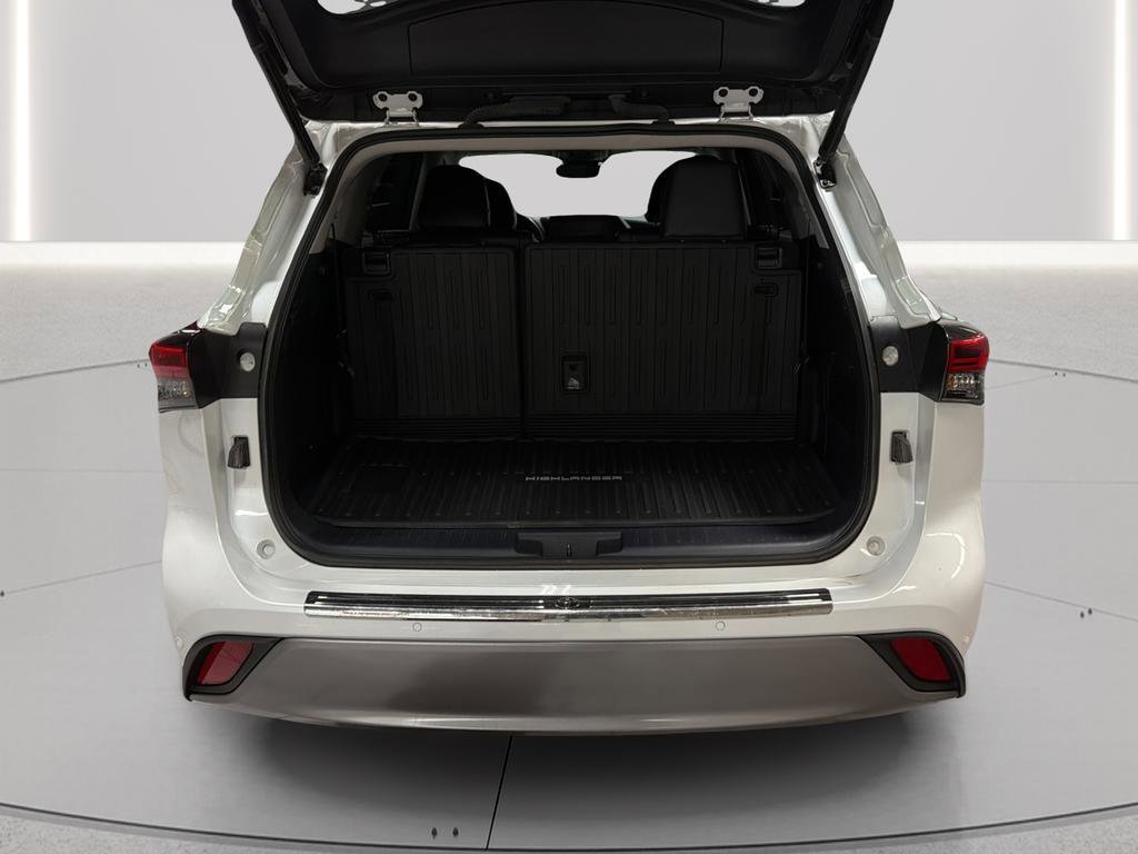 Used 2023 Toyota Highlander Platinum AWD/4WD image 25