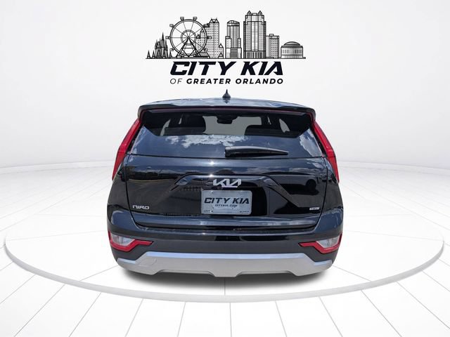 Used 2025 Kia Niro LX FWD image 4