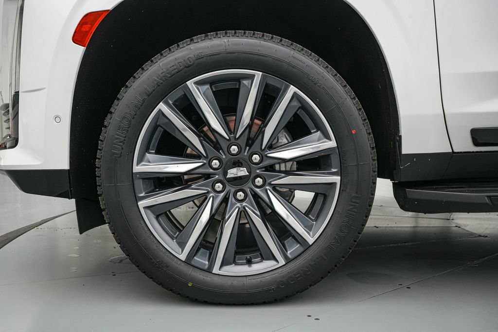 Used 2023 Cadillac Escalade Sport Platinum AWD/4WD image 11