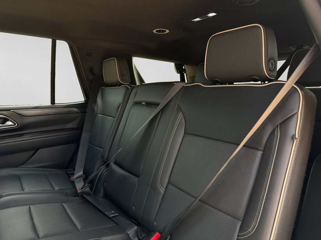 Used 2024 GMC Yukon SLT AWD/4WD image 39