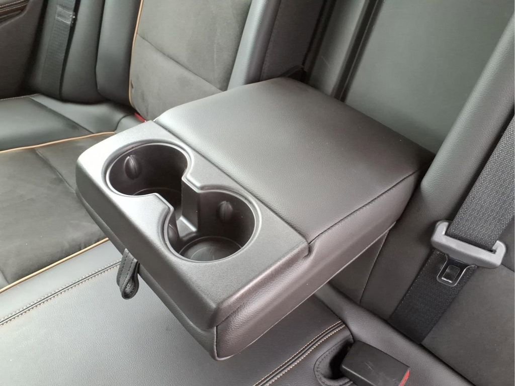Used 2015 Chevrolet Impala LT w/ Convenience Package FWD image 31