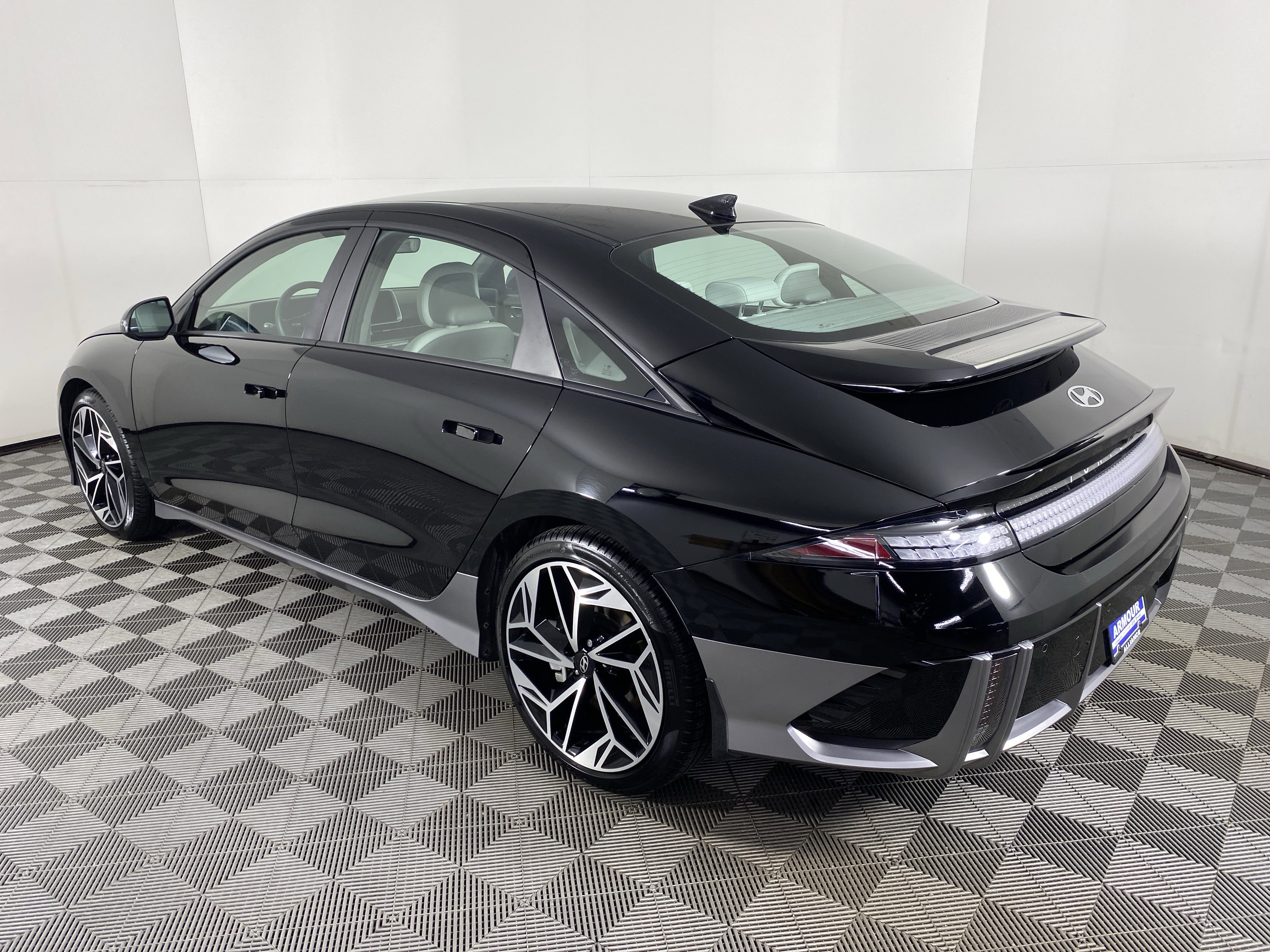 Used 2024 Hyundai Ioniq 6 SEL image 10