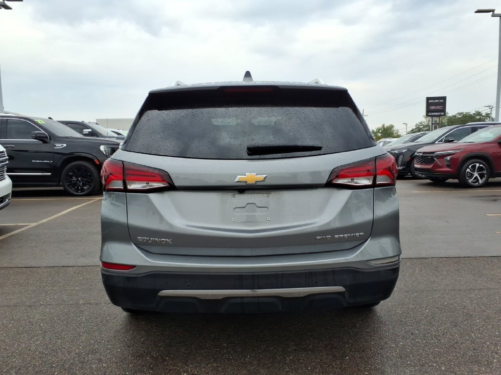 Used 2024 Chevrolet Equinox Premier AWD/4WD image 6