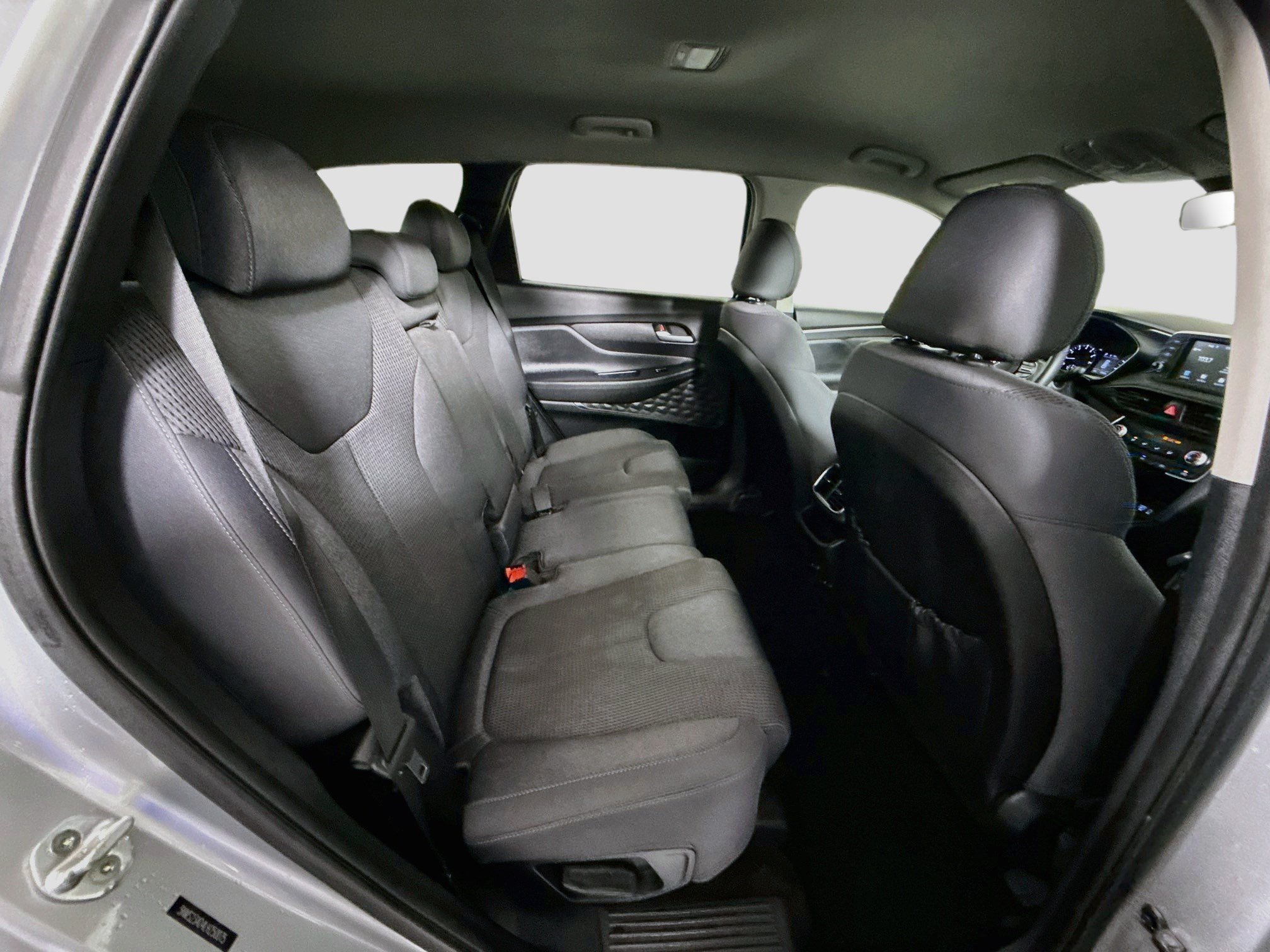 Used 2020 Hyundai Santa Fe SE FWD image 26