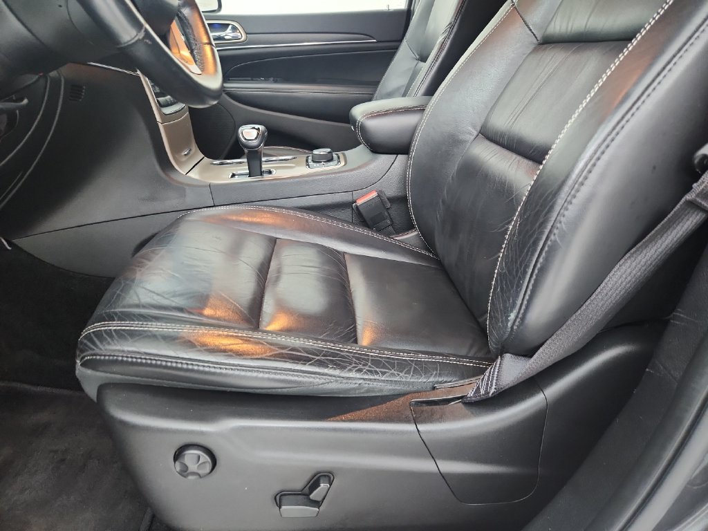 Used 2015 Jeep Grand Cherokee Limited AWD/4WD image 21