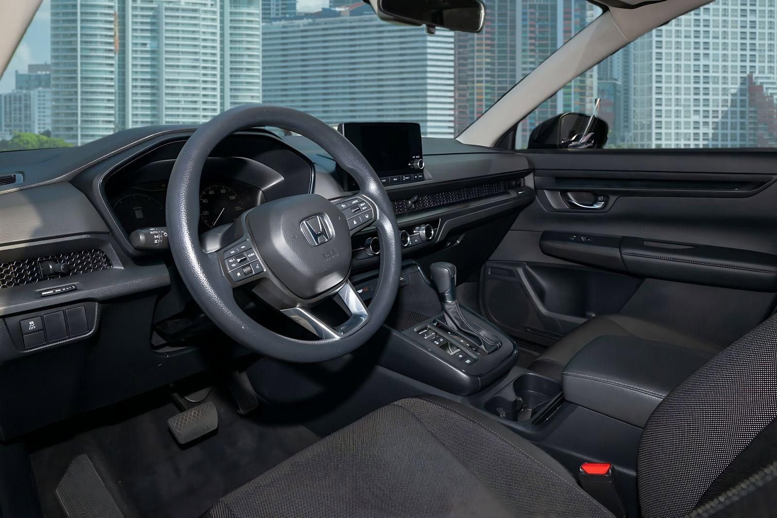 Used 2023 Honda CR-V LX image 14
