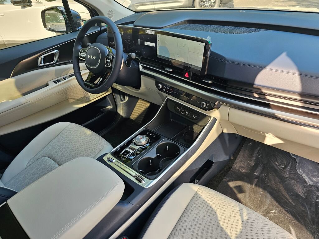 New 2026 Kia Carnival SX w/ SX Dark Edition Package image 34