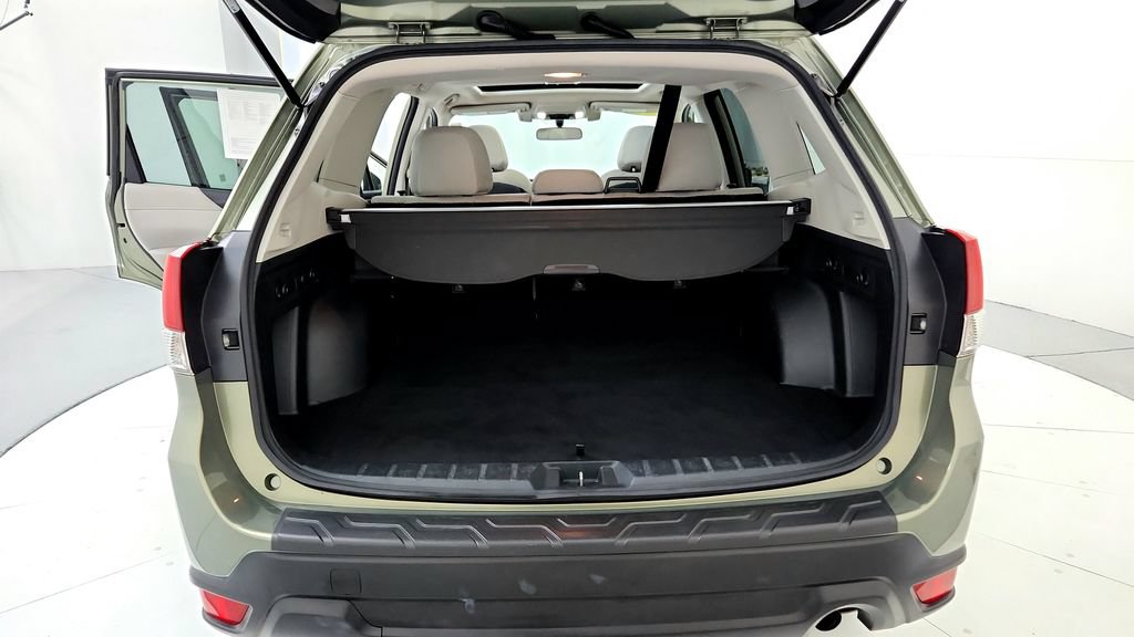 Used 2021 Subaru Forester Premium AWD/4WD image 20