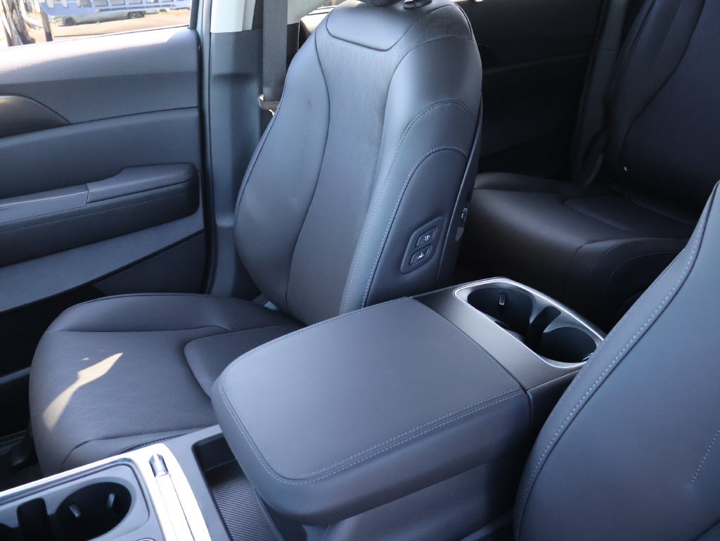 New 2027 Kia Carnival SX FWD image 27