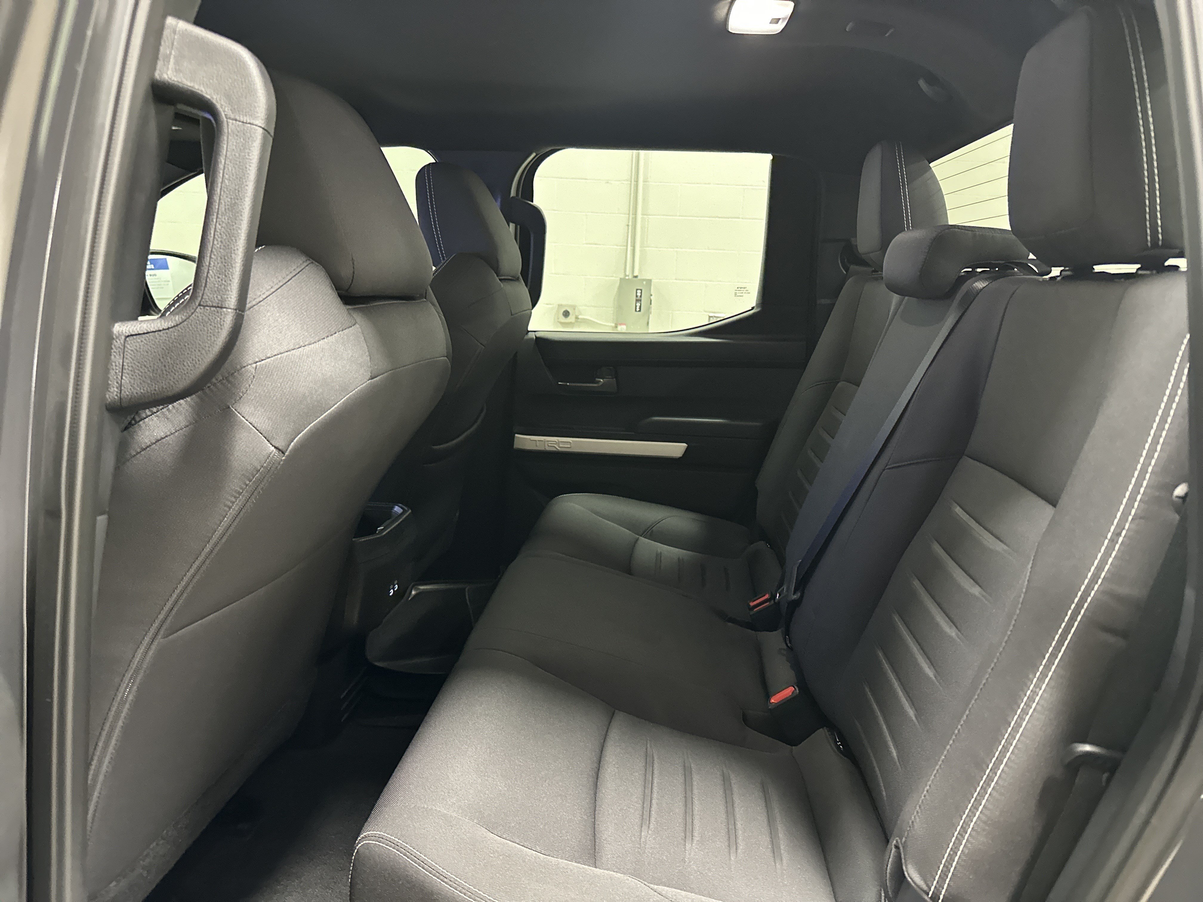 Used 2024 Toyota Tacoma TRD Off-Road AWD/4WD image 31
