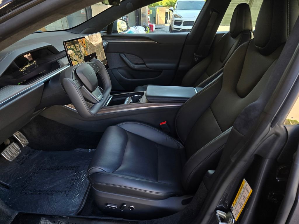 Used 2023 Tesla Model S Standard Range image 16