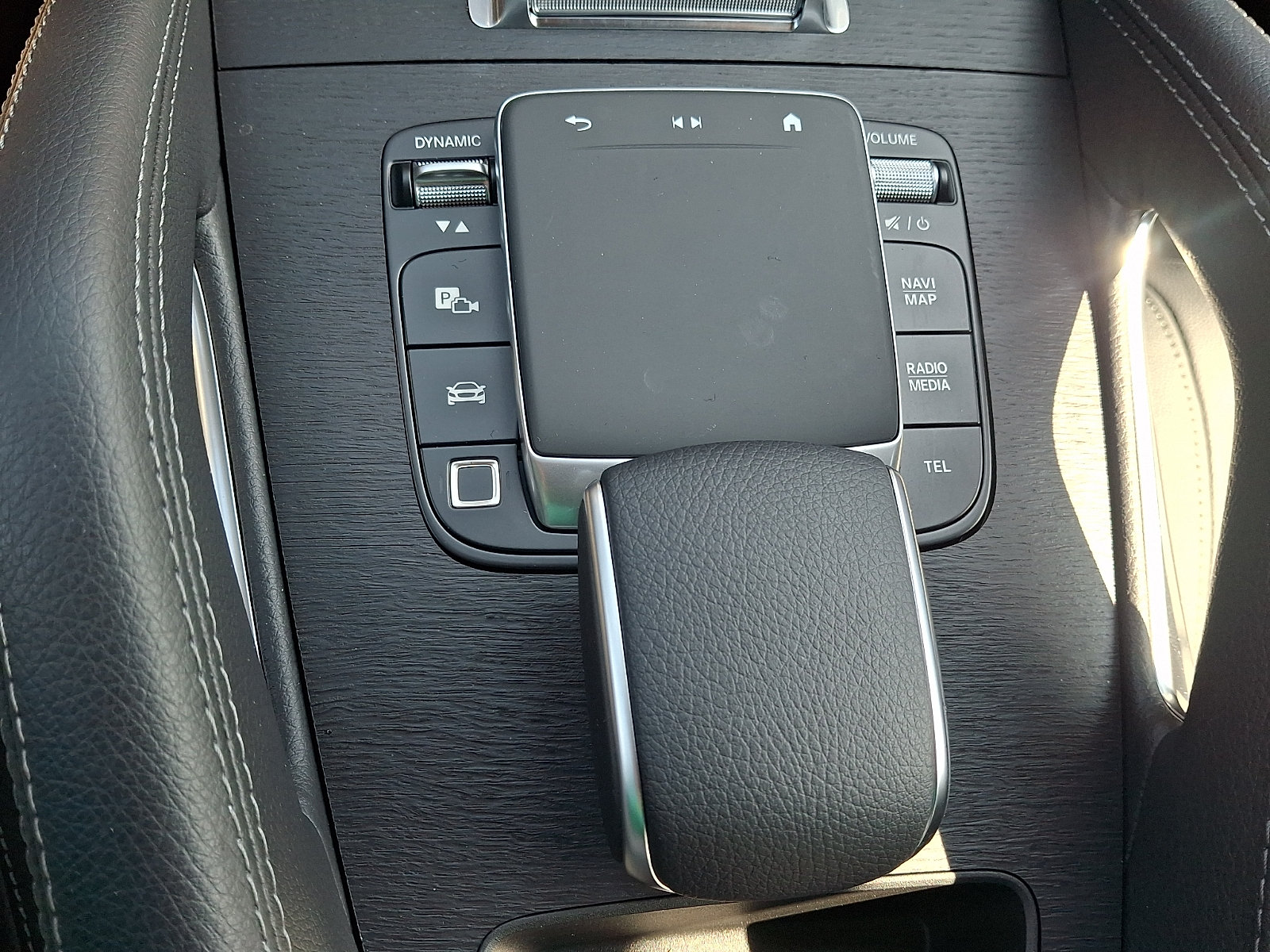 Used 2025 Mercedes-Benz GLE 350 4MATIC image 26