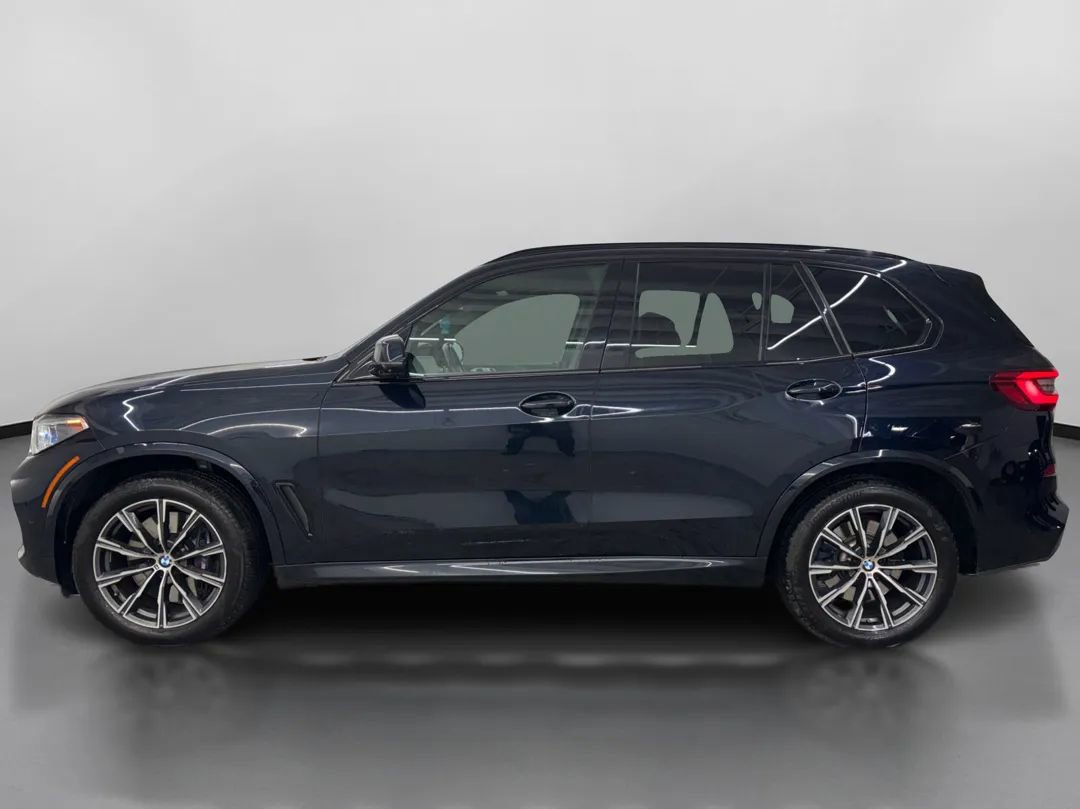Used 2020 BMW X5 M50i w/ Executive Package image 5