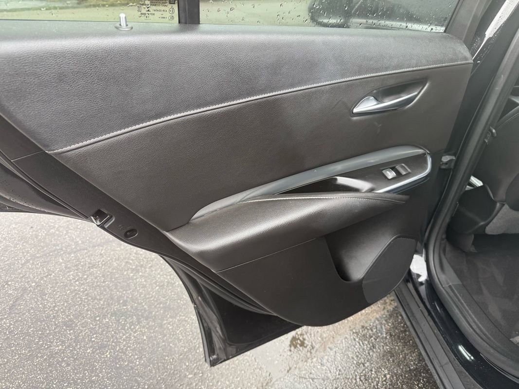 Used 2019 Cadillac XT4 Premium Luxury image 21