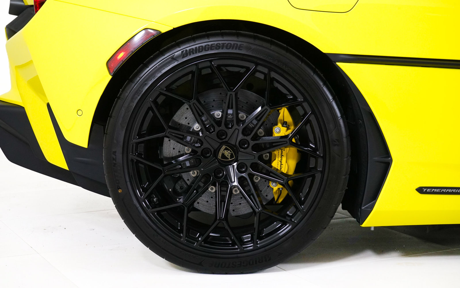 Used 2026 Lamborghini Temerario AWD/4WD image 13