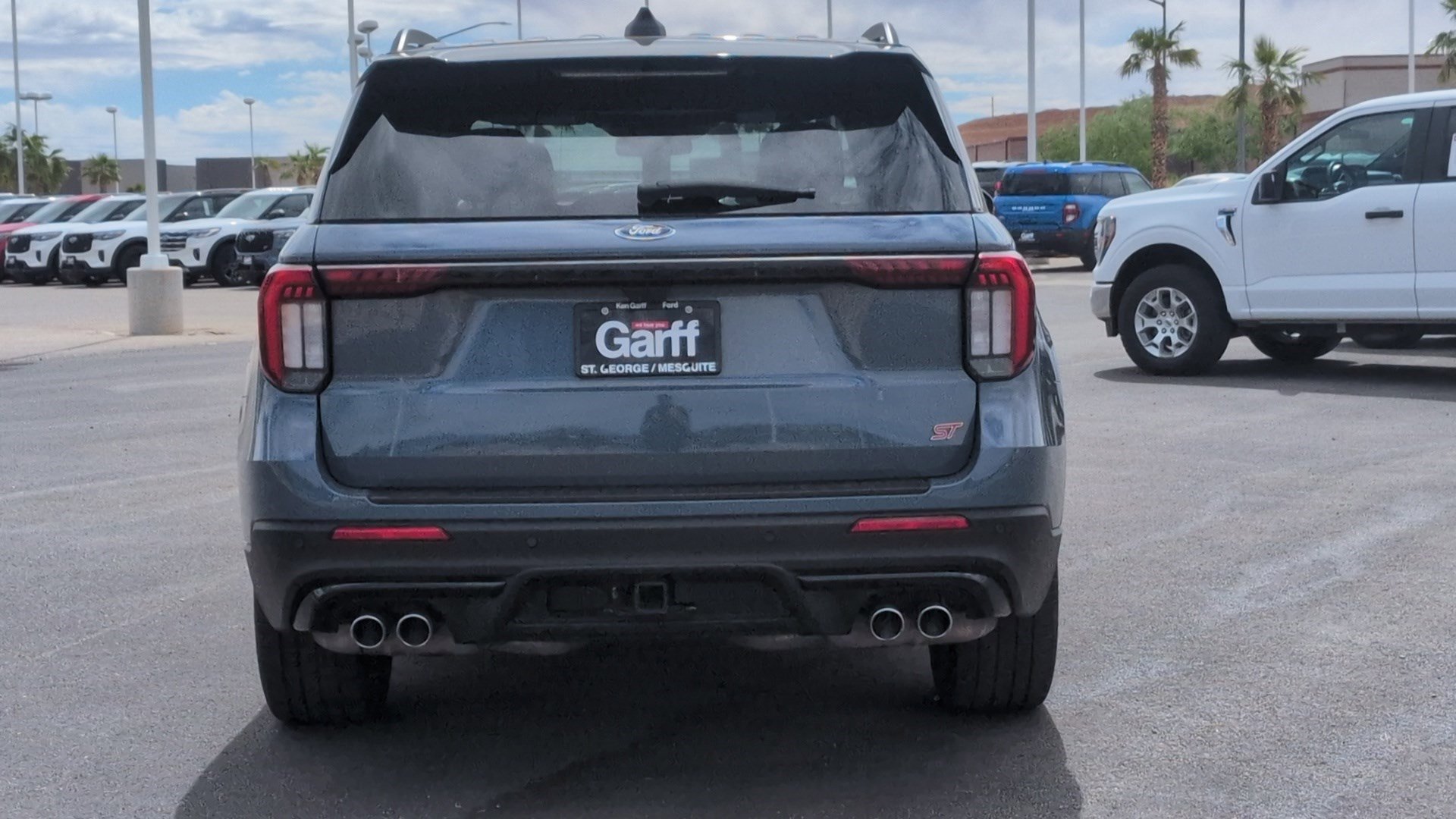 Used 2025 Ford Explorer ST RWD image 4