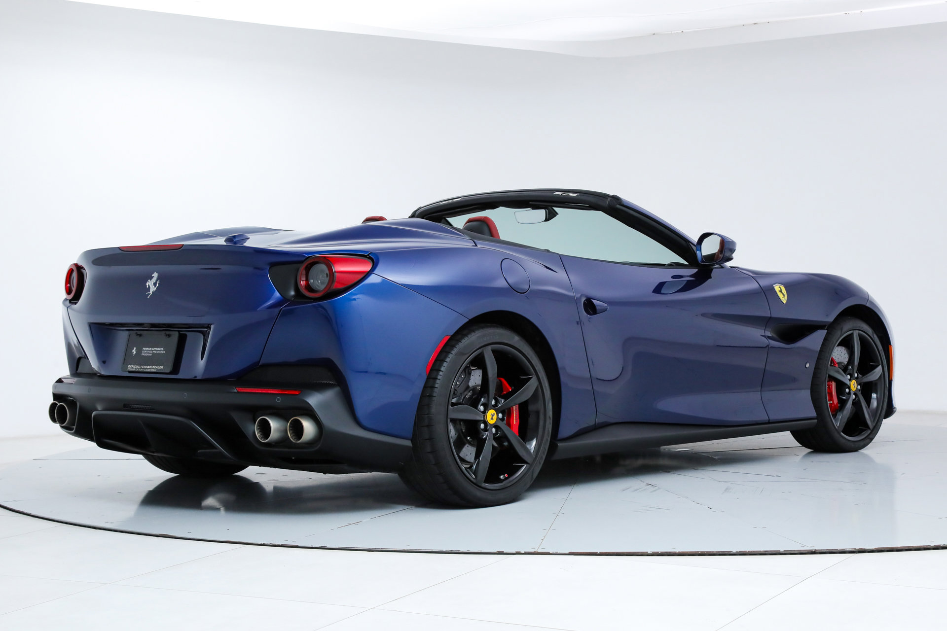 Certified 2019 Ferrari Portofino image 15