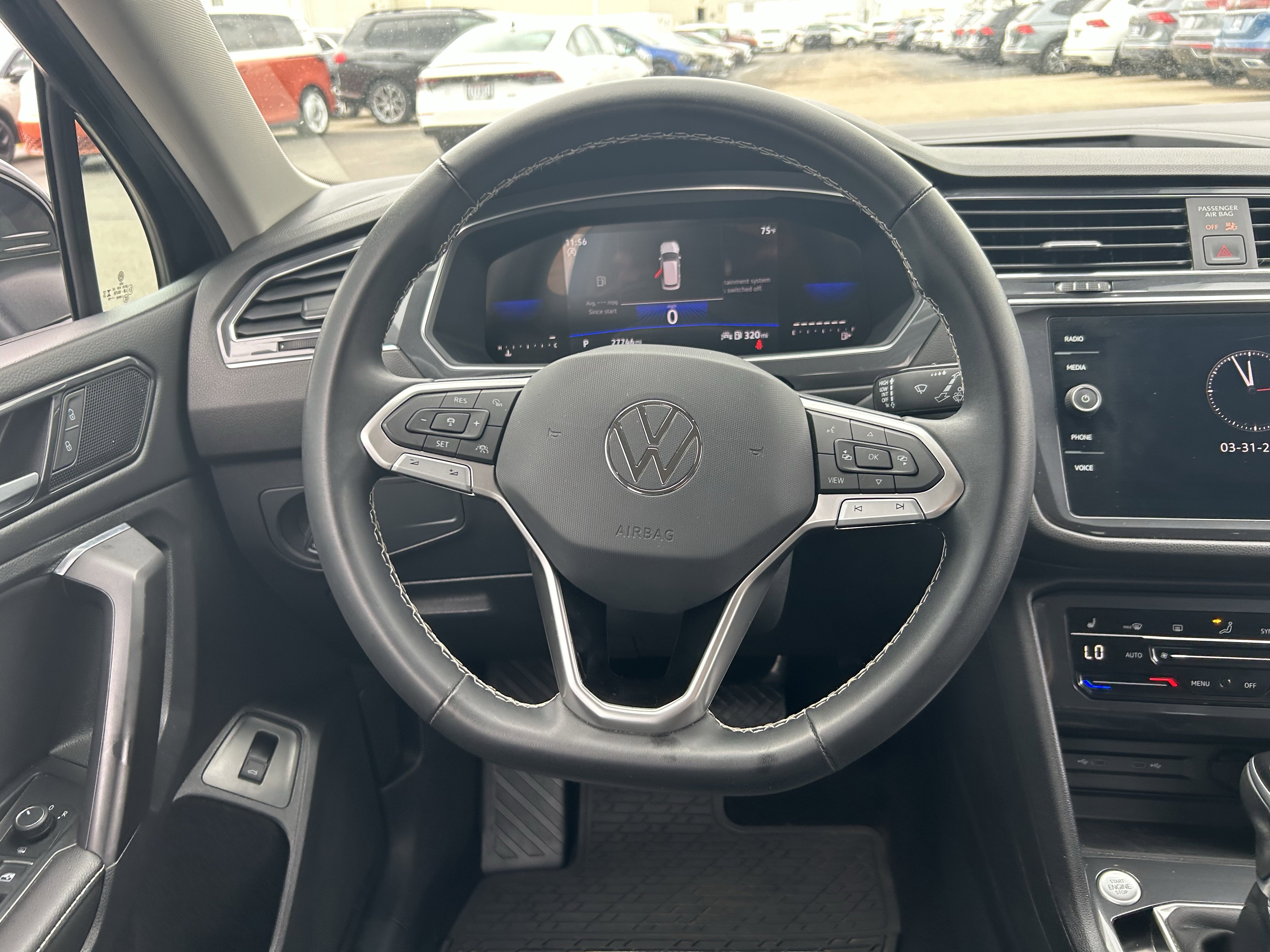 Certified 2023 Volkswagen Tiguan SE image 10