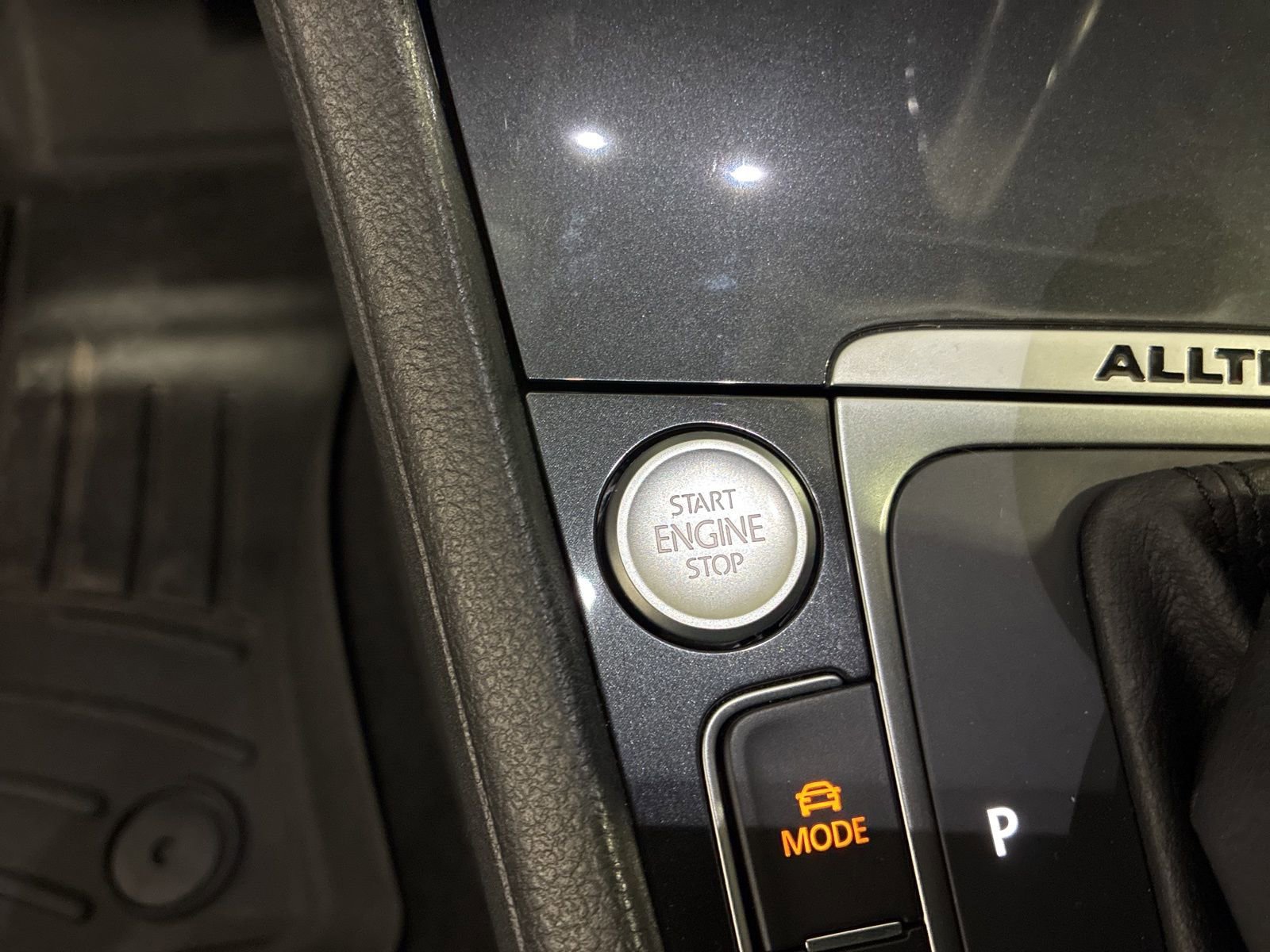 Used 2019 Volkswagen Golf Alltrack SEL image 11