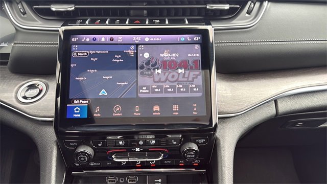 Used 2024 Jeep Grand Cherokee Overland image 40