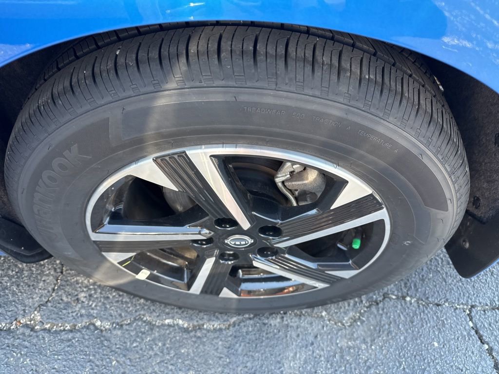 Certified 2025 Nissan Sentra SV image 12