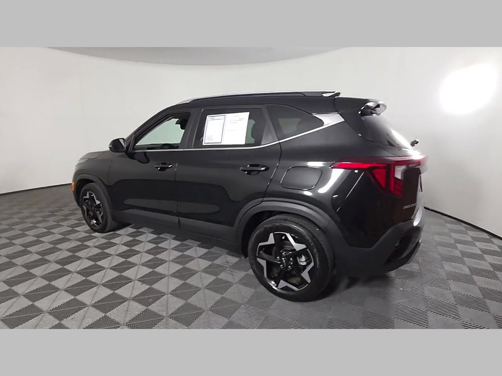 Used 2025 Kia Seltos EX w/ EX Sunroof Package FWD image 48
