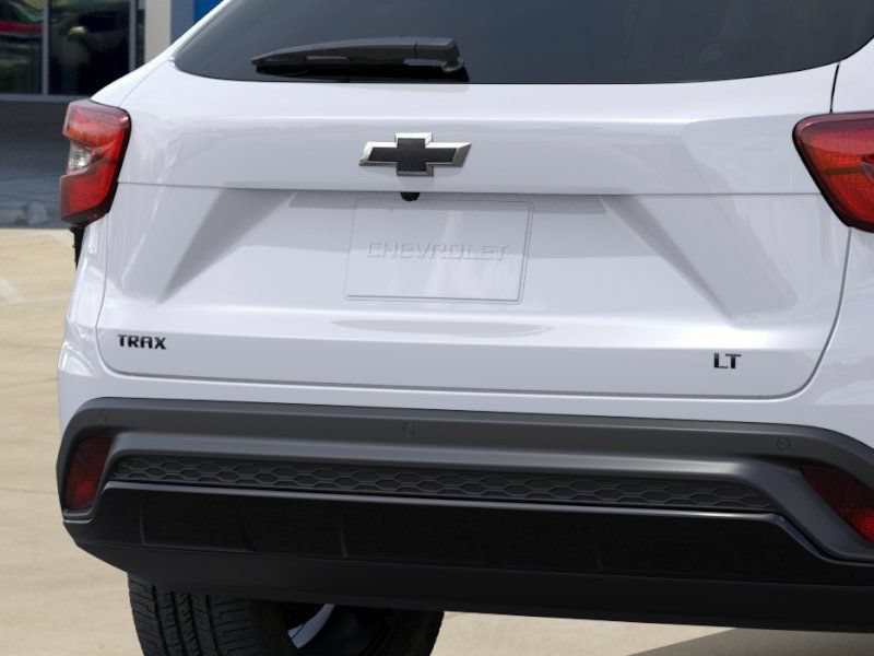 New 2026 Chevrolet Trax LT w/ Driver Confidence Package FWD image 14