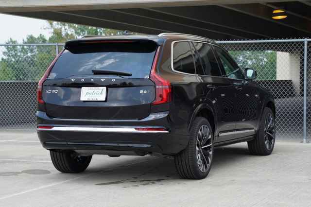 New 2026 Volvo XC90 B6 Plus w/ Protection Package Premier image 5
