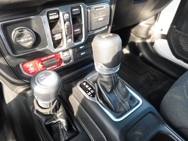 Used 2024 Jeep Wrangler Willys image 28