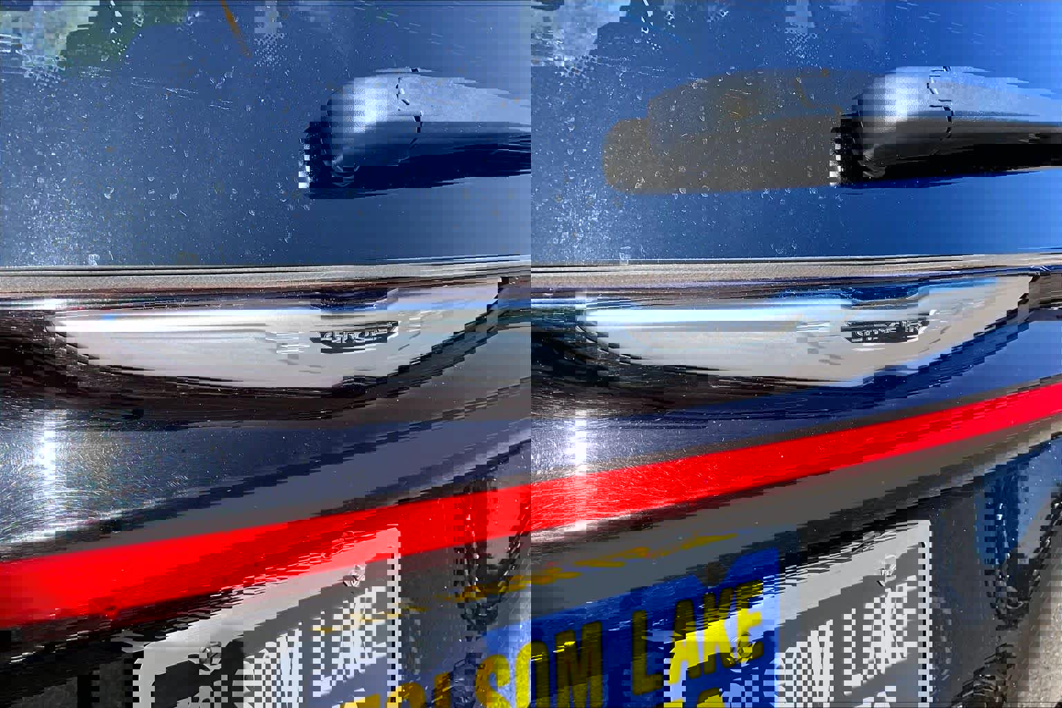 Used 2023 Chrysler Pacifica Touring-L image 9