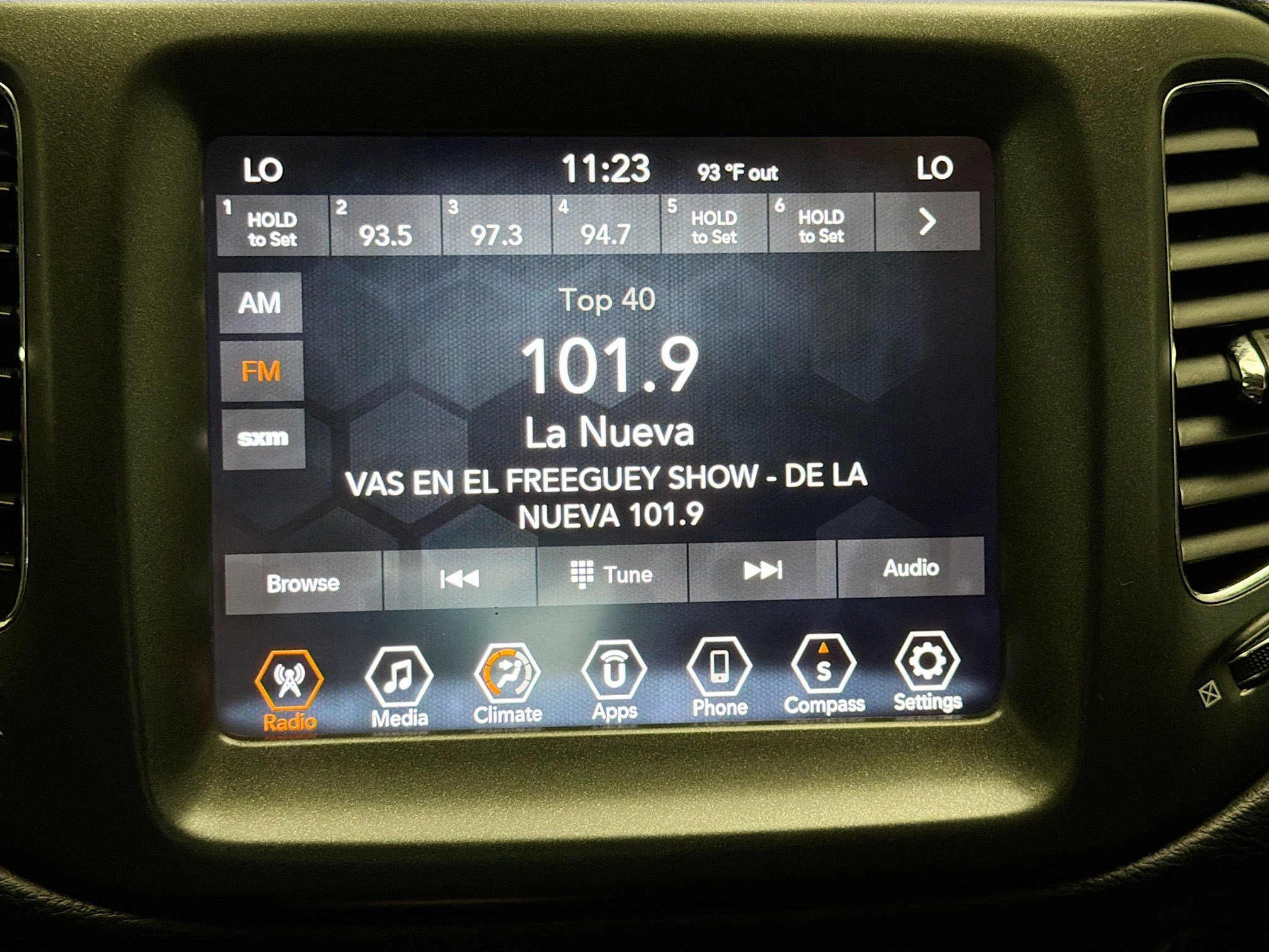 Used 2021 Jeep Compass Trailhawk image 9