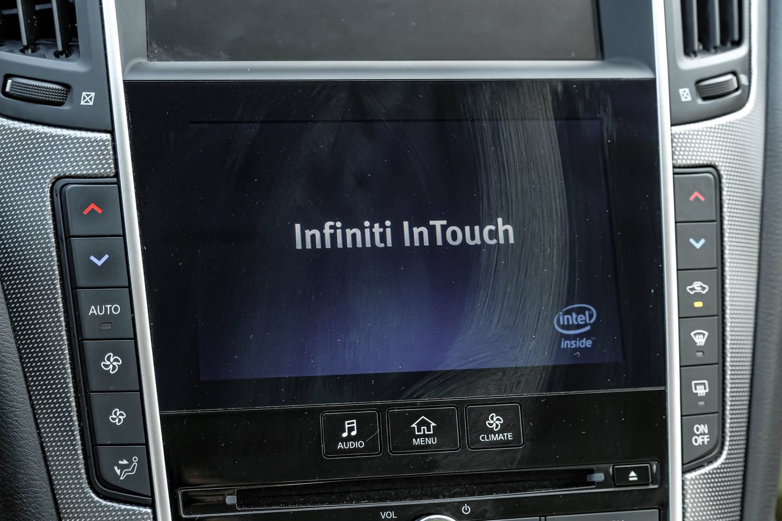 Used 2016 INFINITI Q50 3.0t Premium w/ Cargo Package RWD image 29