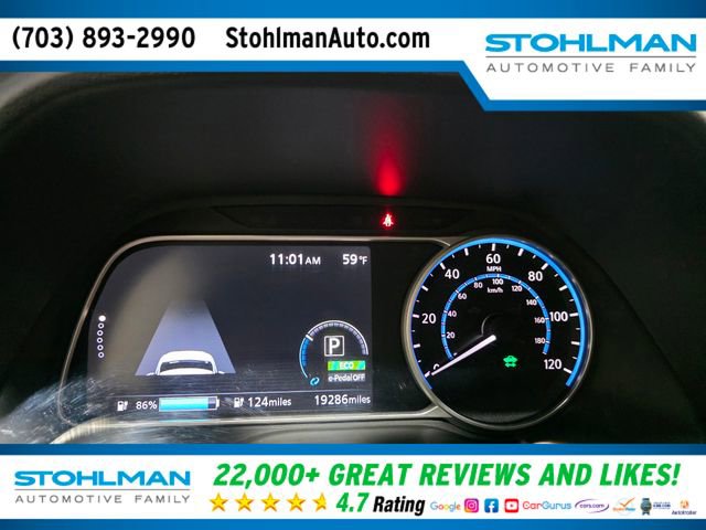 Used 2020 Nissan Leaf SV w/ SV Technology Package FWD image 18