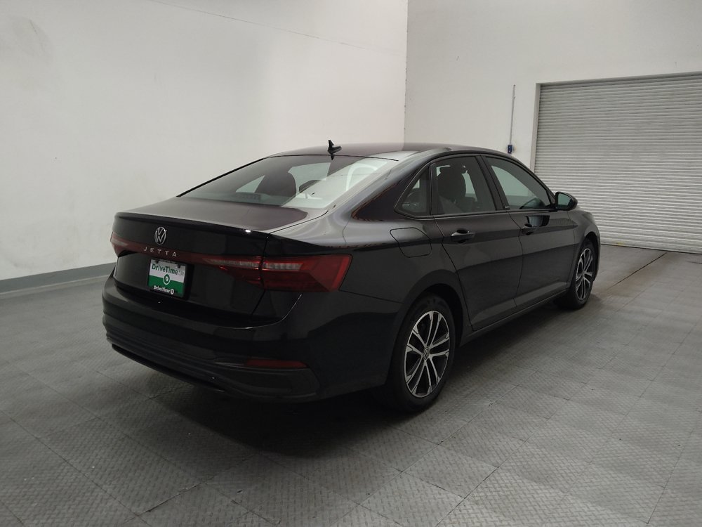 Used 2025 Volkswagen Jetta Sport FWD image 9
